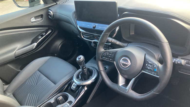 Nissan Juke 1.0 DiG-T Tekna 5dr Petrol Hatchback